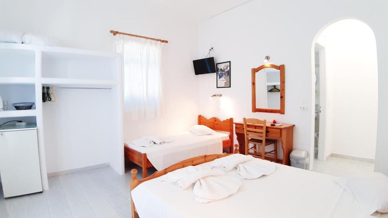 Bizas Rooms & Studios Páros 외부 사진