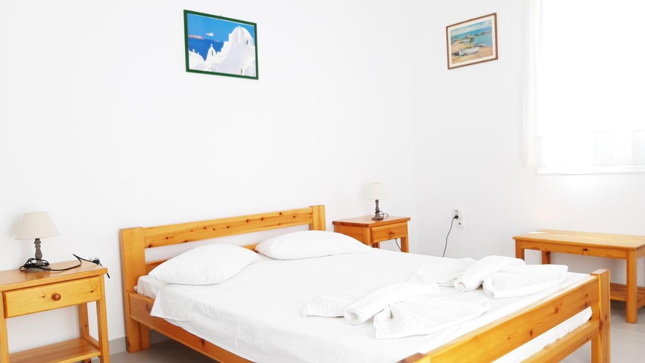 Bizas Rooms & Studios Páros 외부 사진